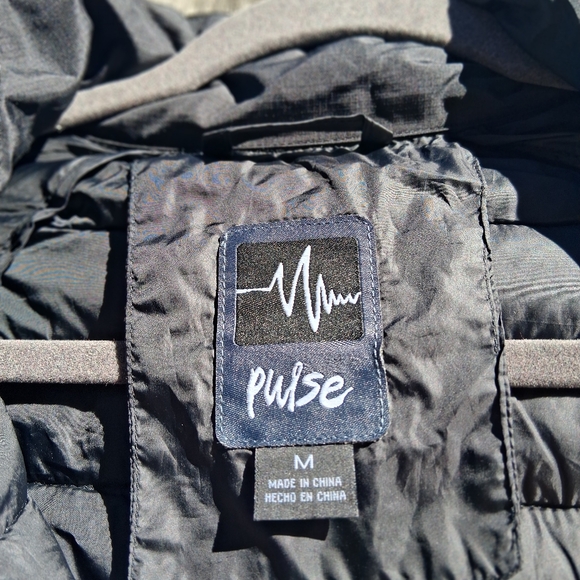 Pulse Puffer (M) - Picture 4 of 6